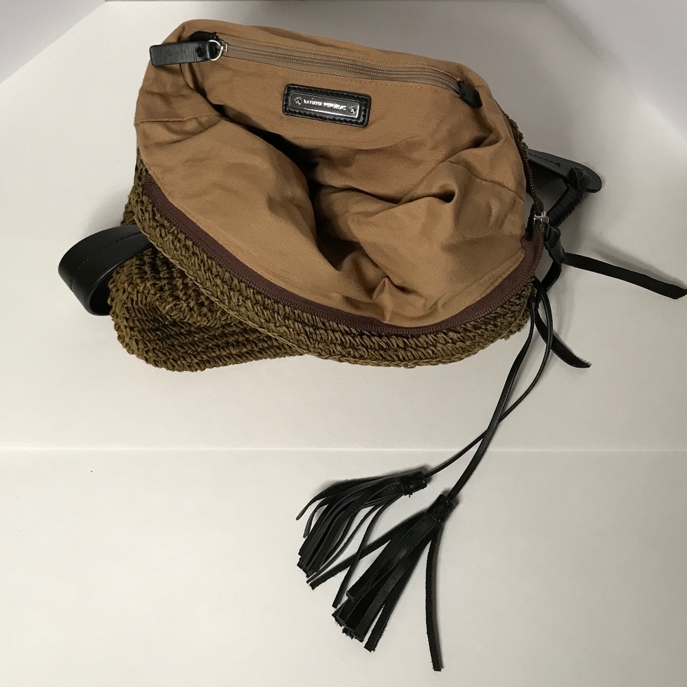 Banana Republic Shoulder Bag - Picture 3 of 3